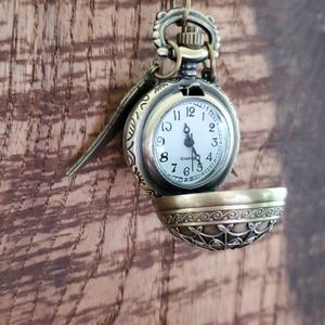 Harry Potter quidditch clock necklace